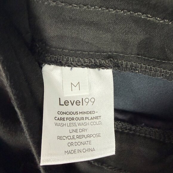 NWT Evereve Level 99 Midnight Camo Utility Jogger Pants Size Medium M $128 NEW - Picture 11 of 12